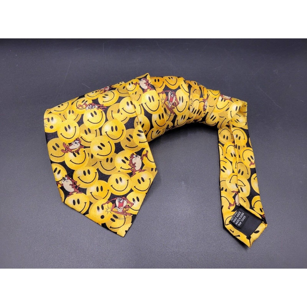 Tazmanian Devil Necktie Looney Toons Smiley Faces 4x58"